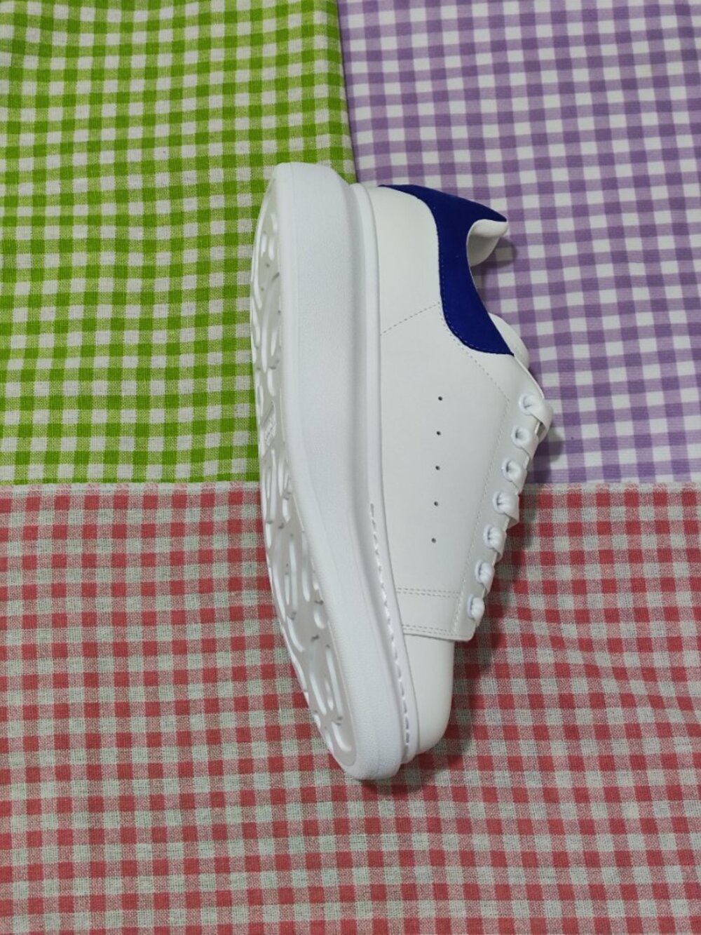 Alexander McQueen sneakers (white and blue) - Picture 6 of 10